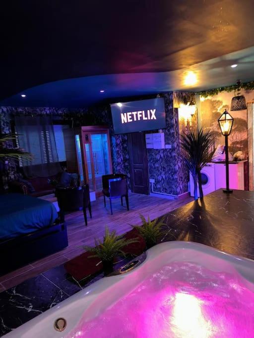 Marbella Logement Privatif -Jacuzzi-Sauna ラ・ヴァレット＝デュ＝バール エクステリア 写真